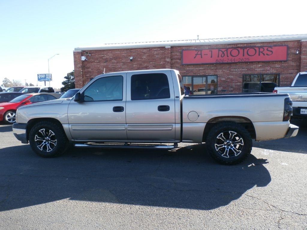 Chevrolet Silverado 1500 LS Crew Cab 2WD 2005