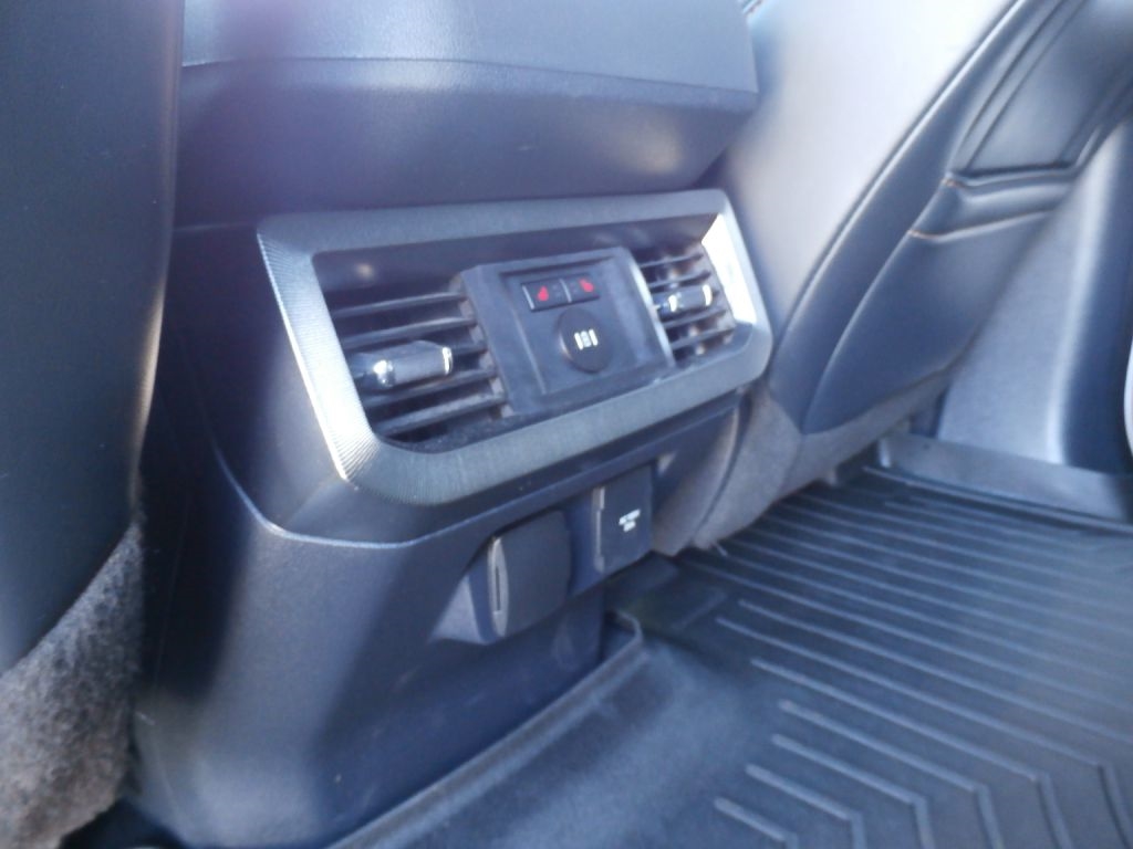 Ford F-350 SD XL Crew Cab Long Bed DRW 4WD 2023