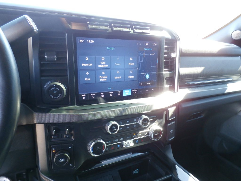 Ford F-350 SD XL Crew Cab Long Bed DRW 4WD 2023