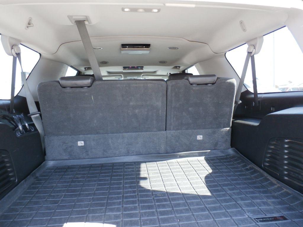 Chevrolet Suburban LT 4WD 2018