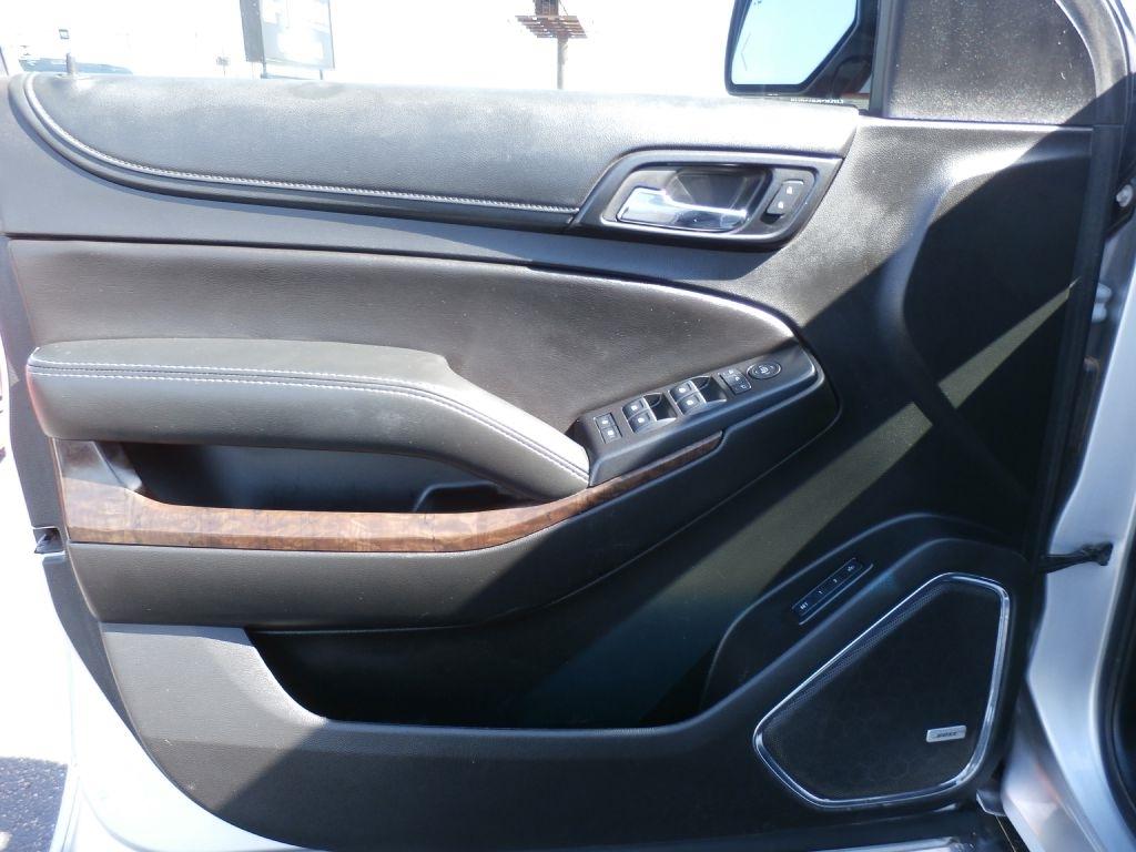 Chevrolet Suburban LT 4WD 2018