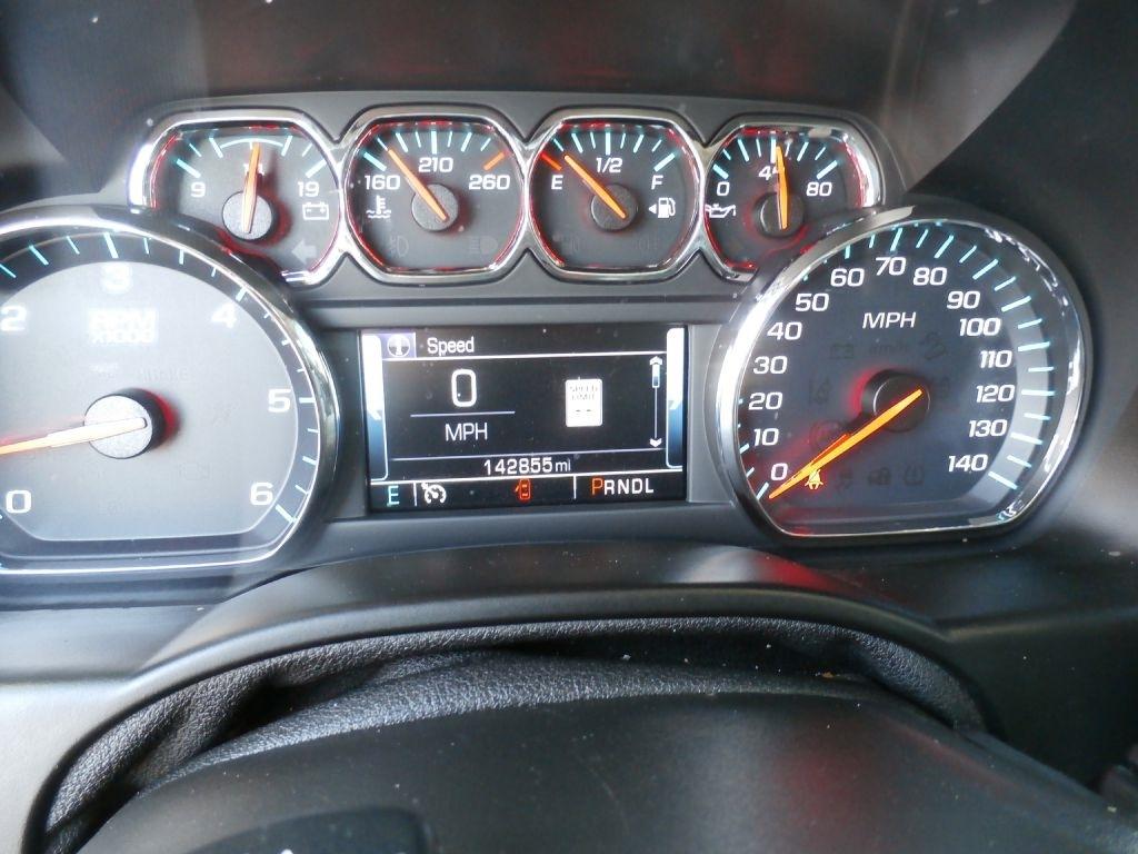 Chevrolet Suburban LT 4WD 2018