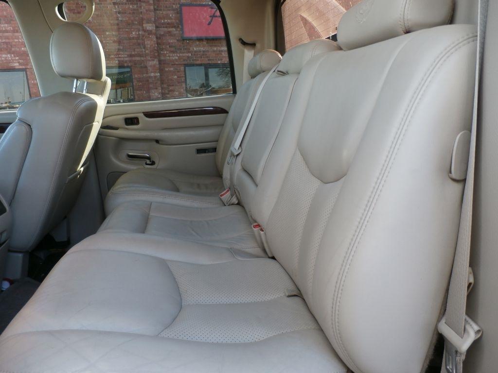 Cadillac Escalade EXT Sport Utility Truck 2005