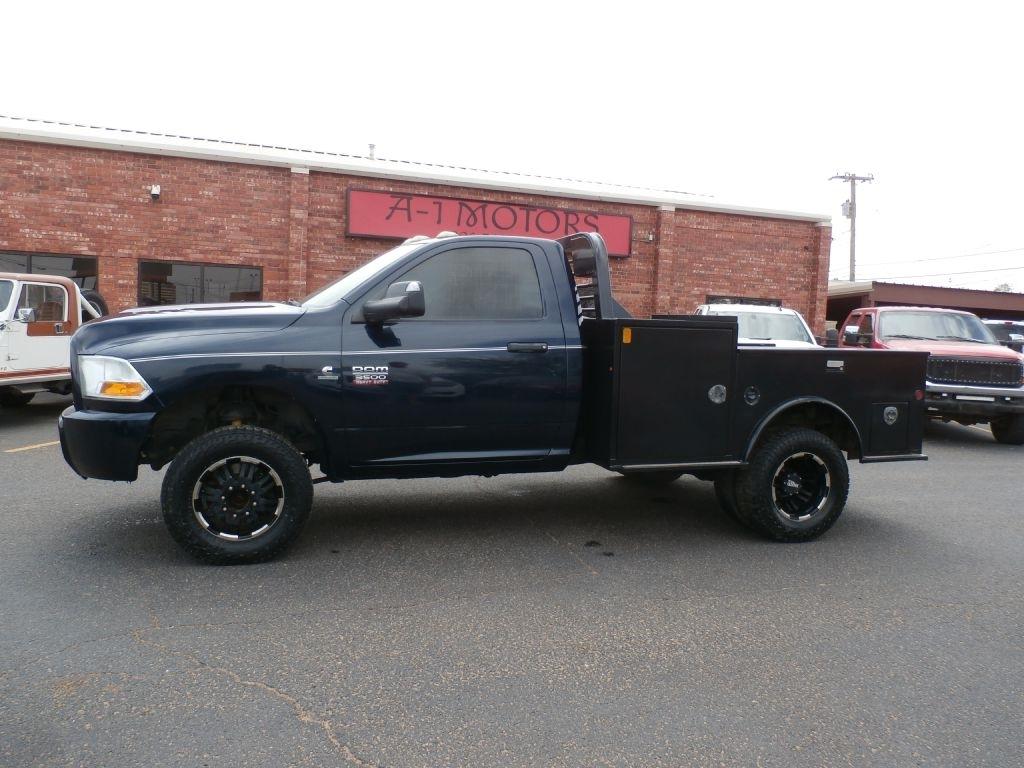 RAM 3500 ST 4WD DRW 2012