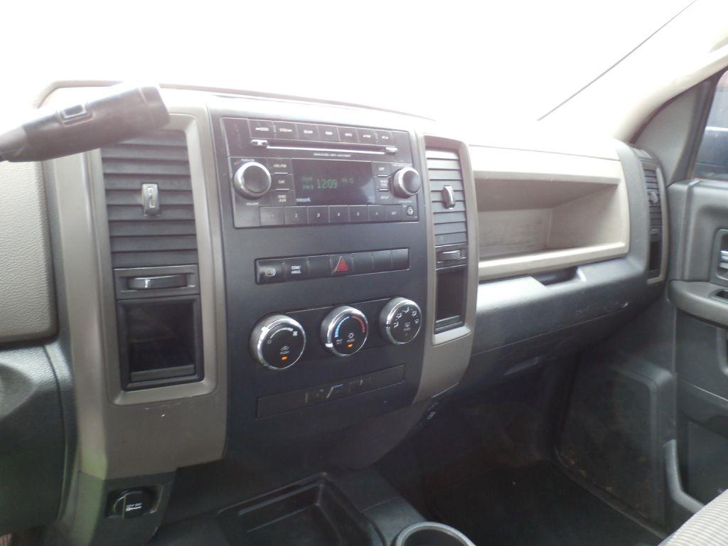 RAM 3500 ST 4WD DRW 2012
