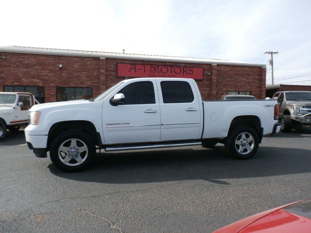 GMC Sierra 2500HD Denali Crew Cab 4WD 2013