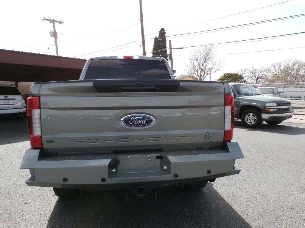 Ford F-250 SD Lariat Crew Cab 4WD 2019