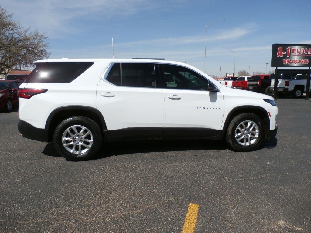 2023 Chevrolet Traverse LS FWD