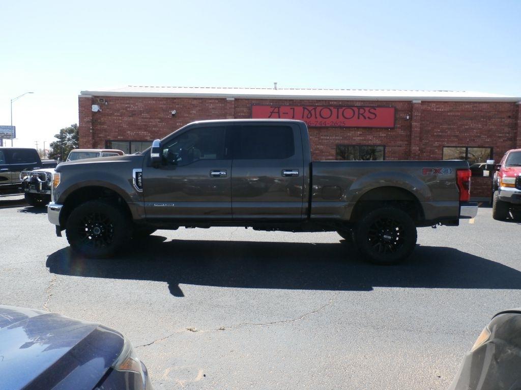 Ford F-250 SD Lariat Crew Cab 4WD 2017