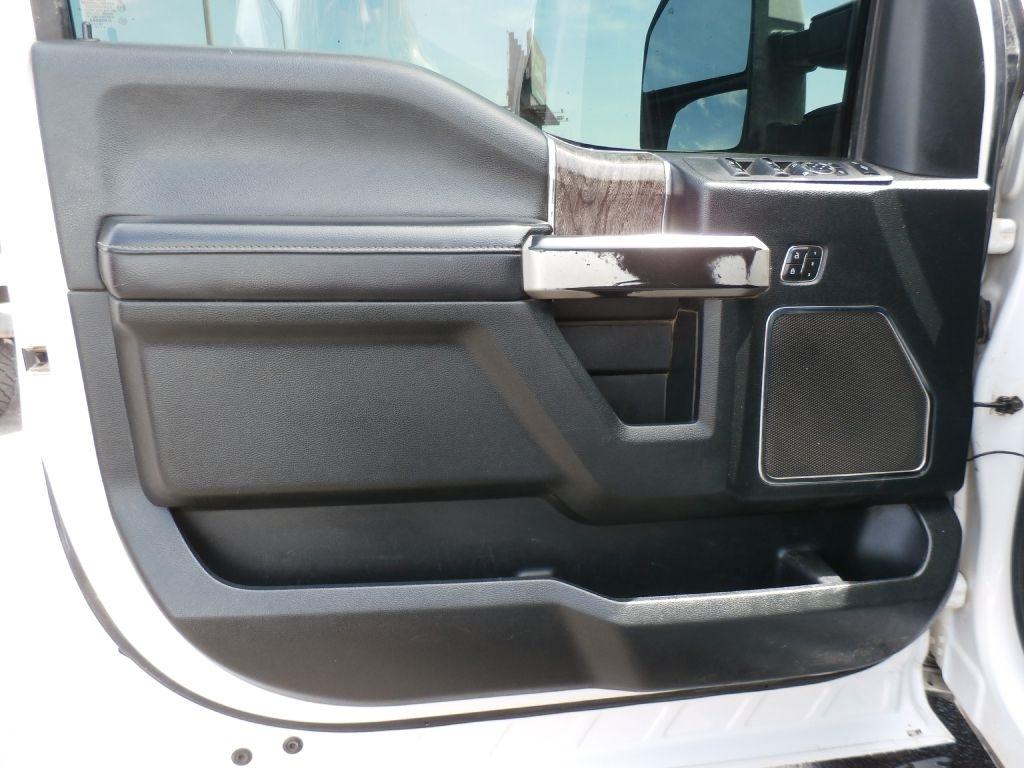 Ford F-350 SD XL Crew Cab Long Bed DRW 4WD 2019