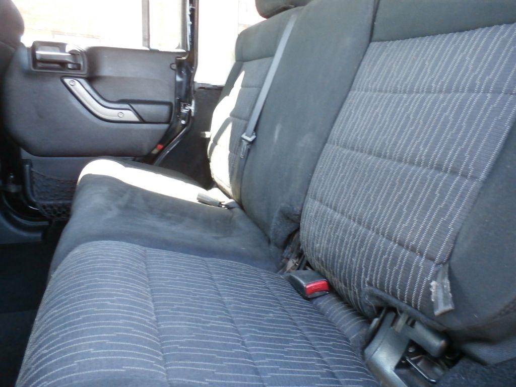 Jeep Wrangler Unlimited Sport 4WD 2012