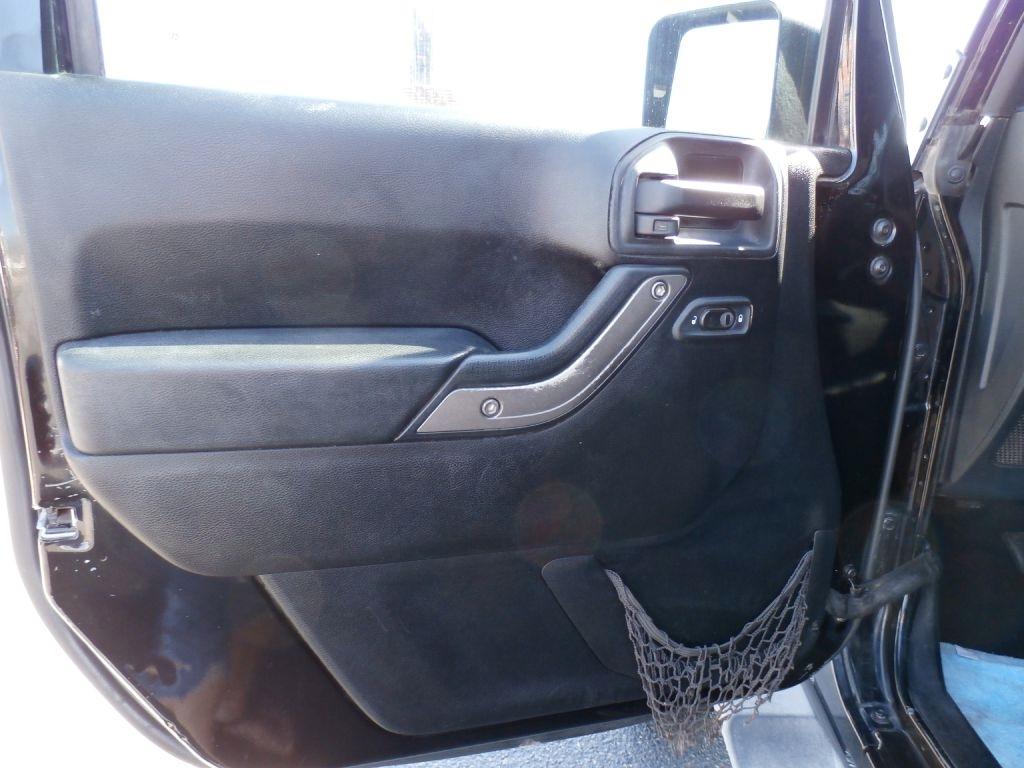 Jeep Wrangler Unlimited Sport 4WD 2012