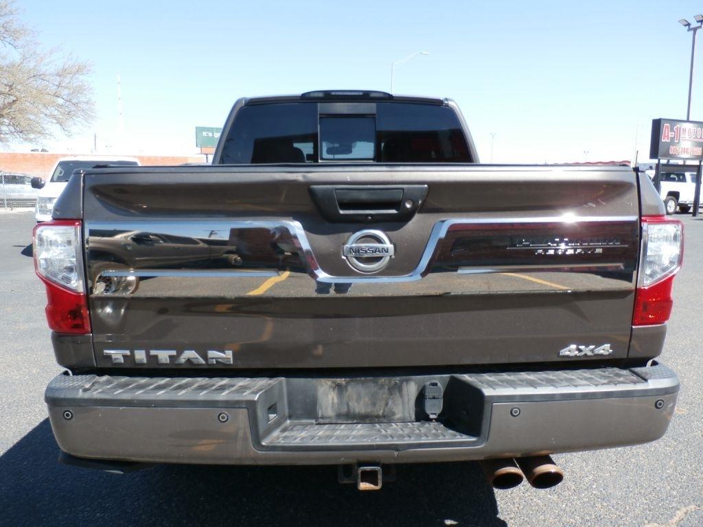 Nissan Titan S Crew Cab 4WD 2018