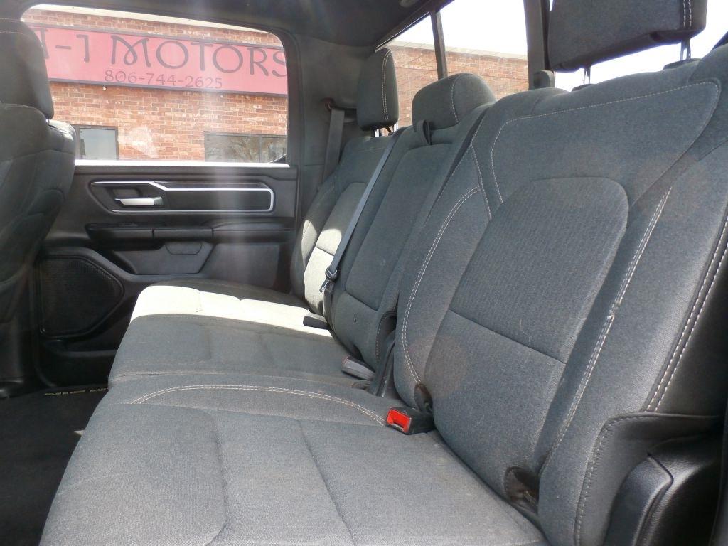 RAM 1500 Big Horn Crew Cab SWB 4WD 2020