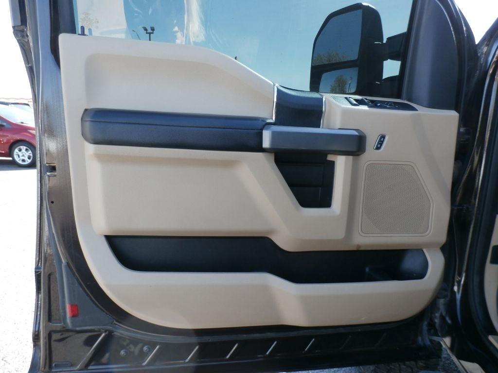 Ford F-350 SD XLT SuperCab Long Bed DRW 4WD 2019