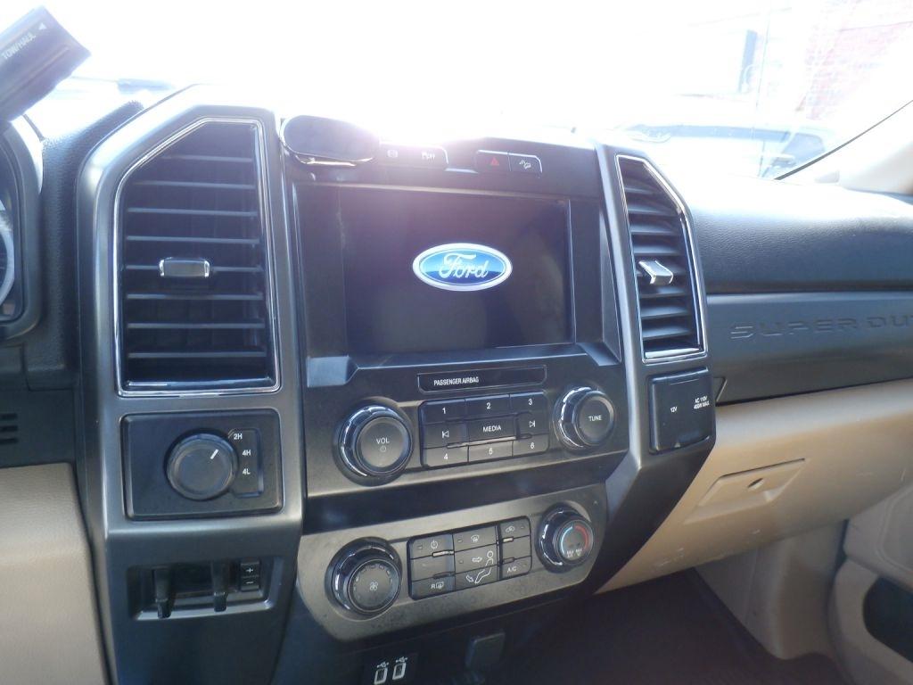 Ford F-350 SD XLT SuperCab Long Bed DRW 4WD 2019