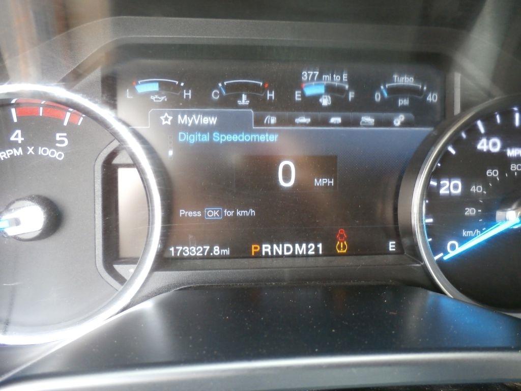 Ford F-350 SD XL Crew Cab Long Bed DRW 4WD 2017