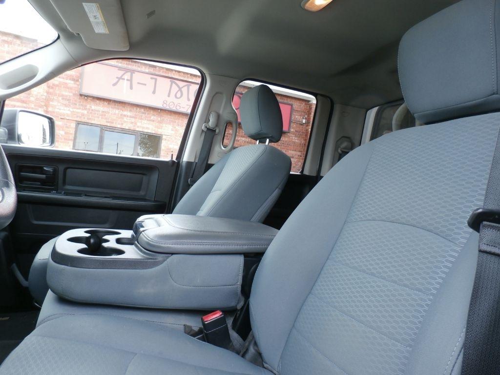 RAM 1500 Tradesman Quad Cab 4WD 2018