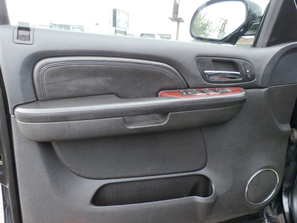 Cadillac Escalade AWD 2009