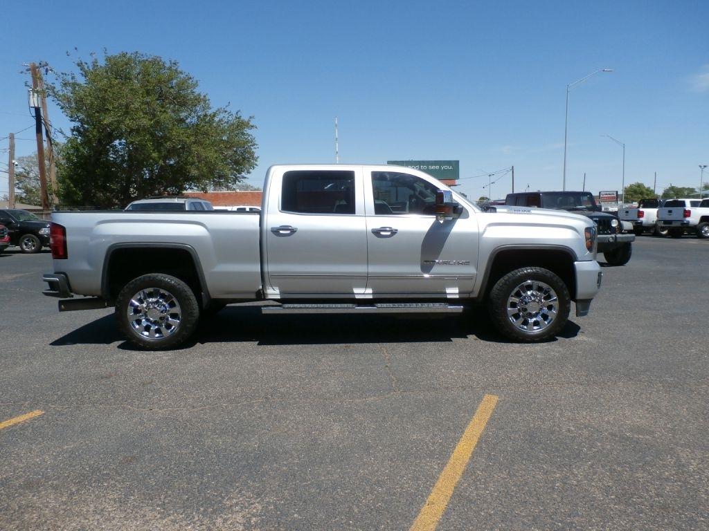 GMC Sierra 2500HD Denali Crew Cab 4WD 2018