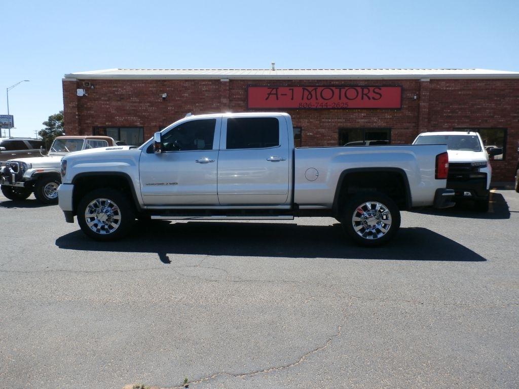 GMC Sierra 2500HD Denali Crew Cab 4WD 2018