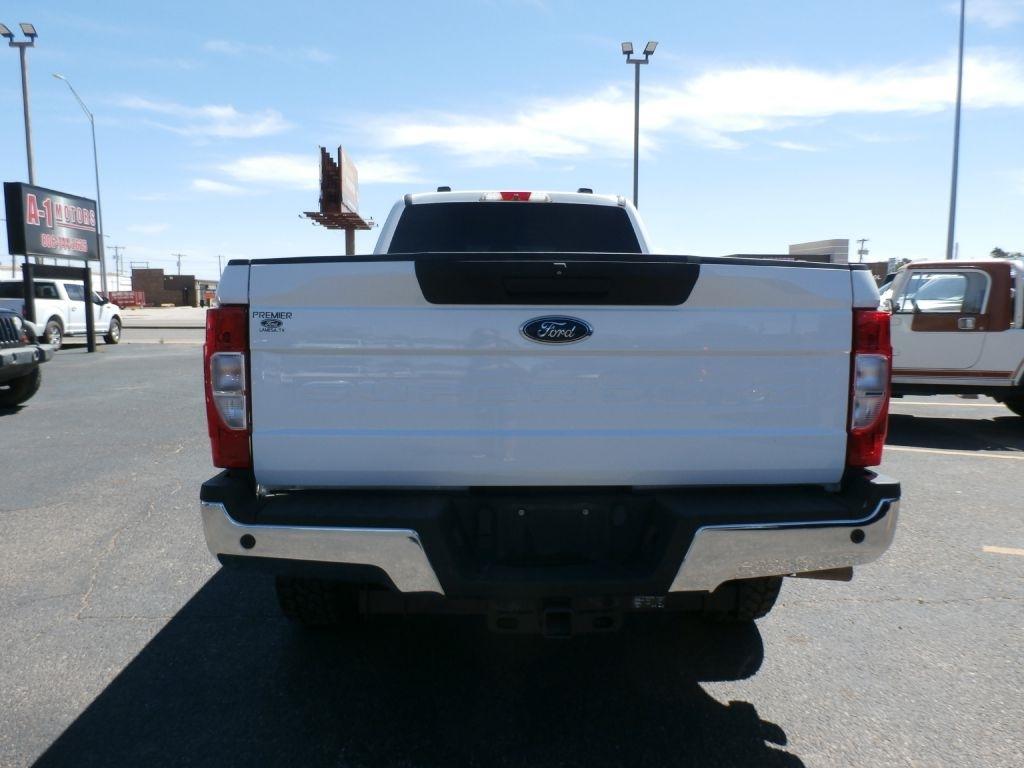Ford F-350 SD XL Crew Cab Long Bed 4WD 2022