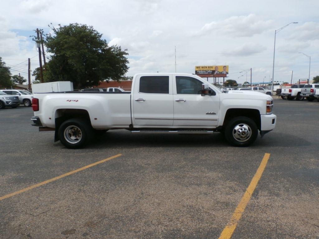 2019 Chevrolet Silverado 3500HD High Country Crew Cab 4WD