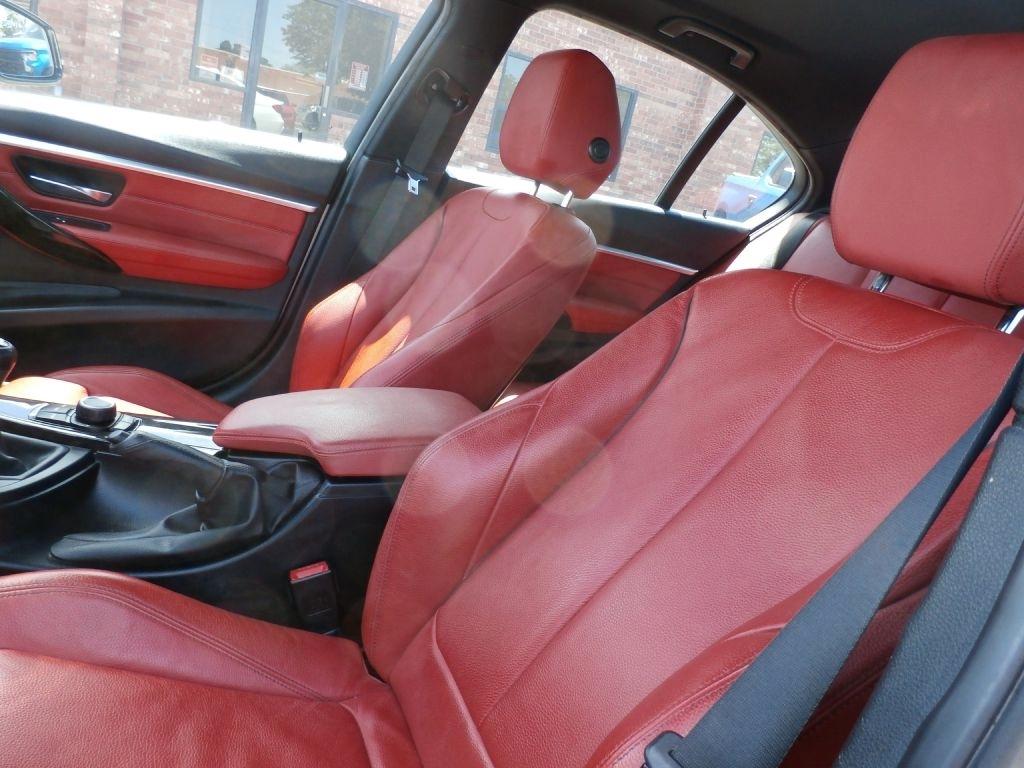 BMW 3-Series 330i SULEV Sedan 2018