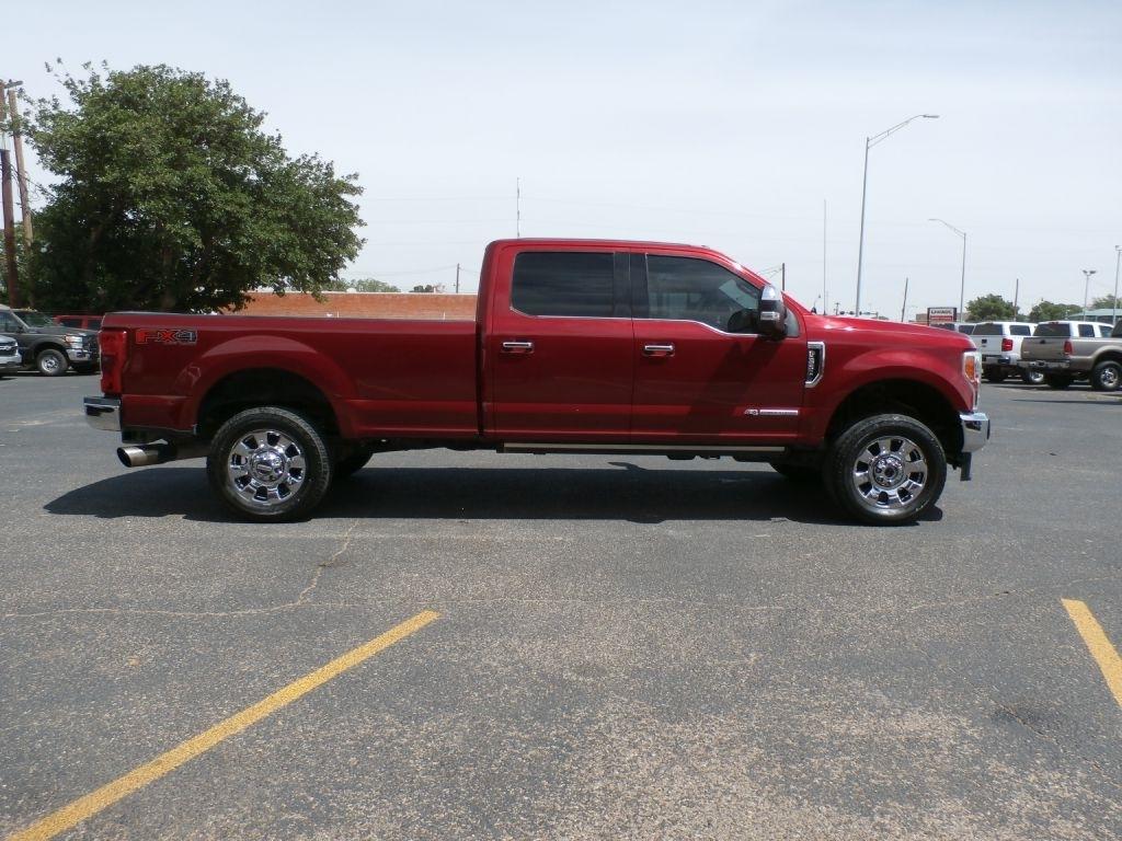 Ford F-350 SD Lariat Crew Cab 4WD 2018
