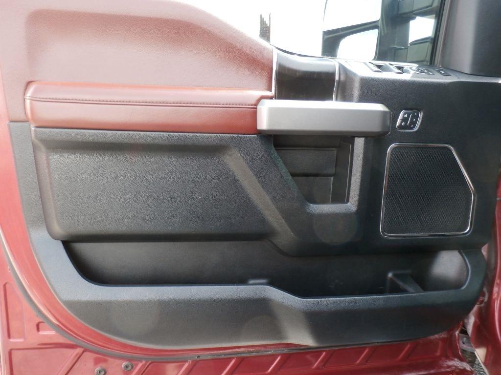 Ford F-350 SD Lariat Crew Cab 4WD 2018