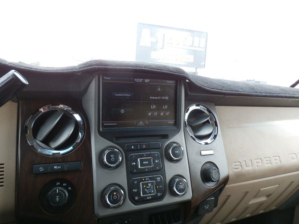 Ford F-250 SD Lariat Crew Cab 4WD 2015
