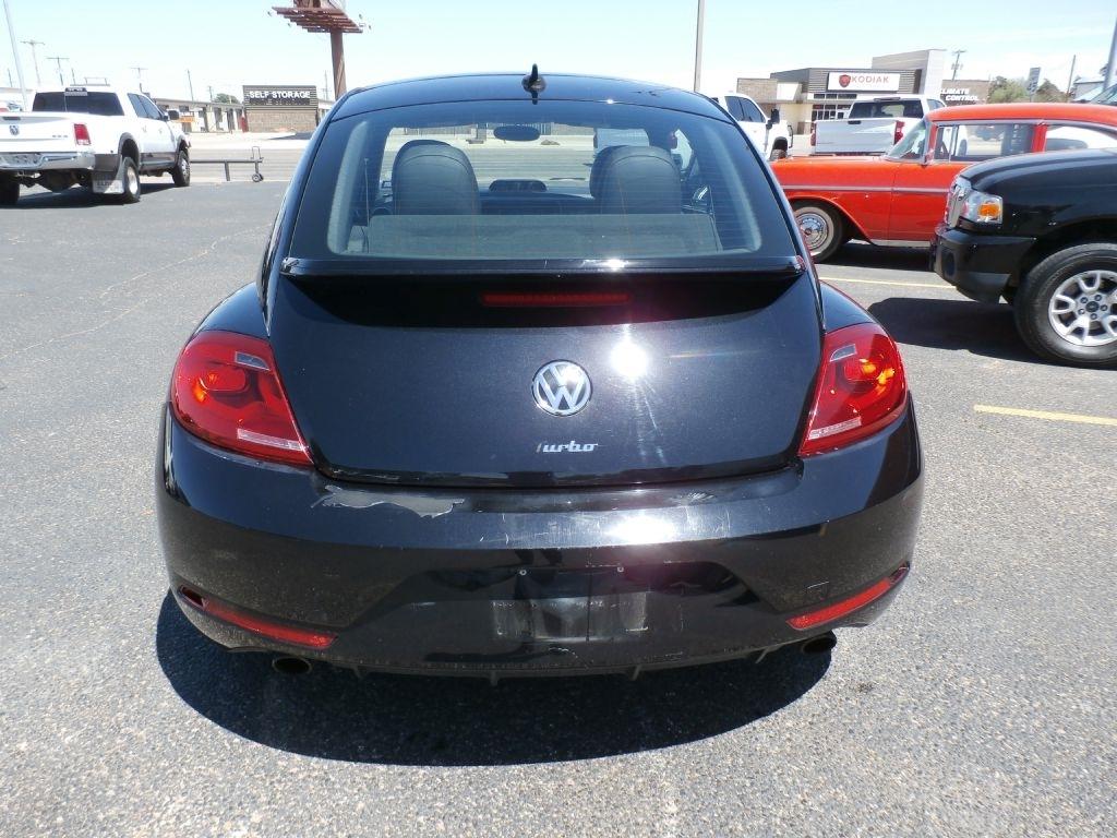 Volkswagen Beetle 2.0T Turbo 2014