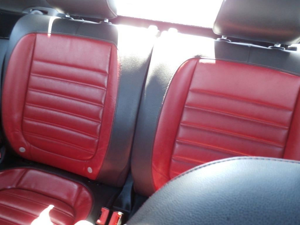 Volkswagen Beetle 2.0T Turbo 2014