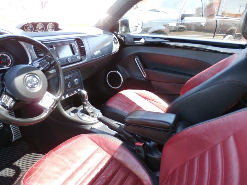 Volkswagen Beetle 2.0T Turbo 2014