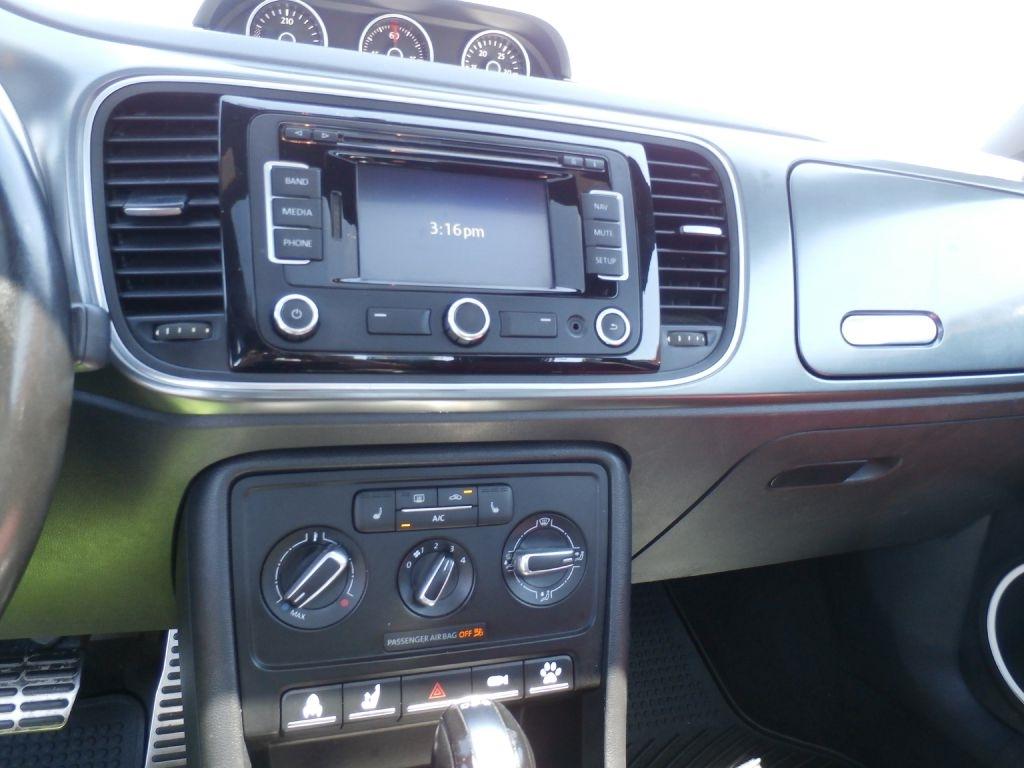 Volkswagen Beetle 2.0T Turbo 2014