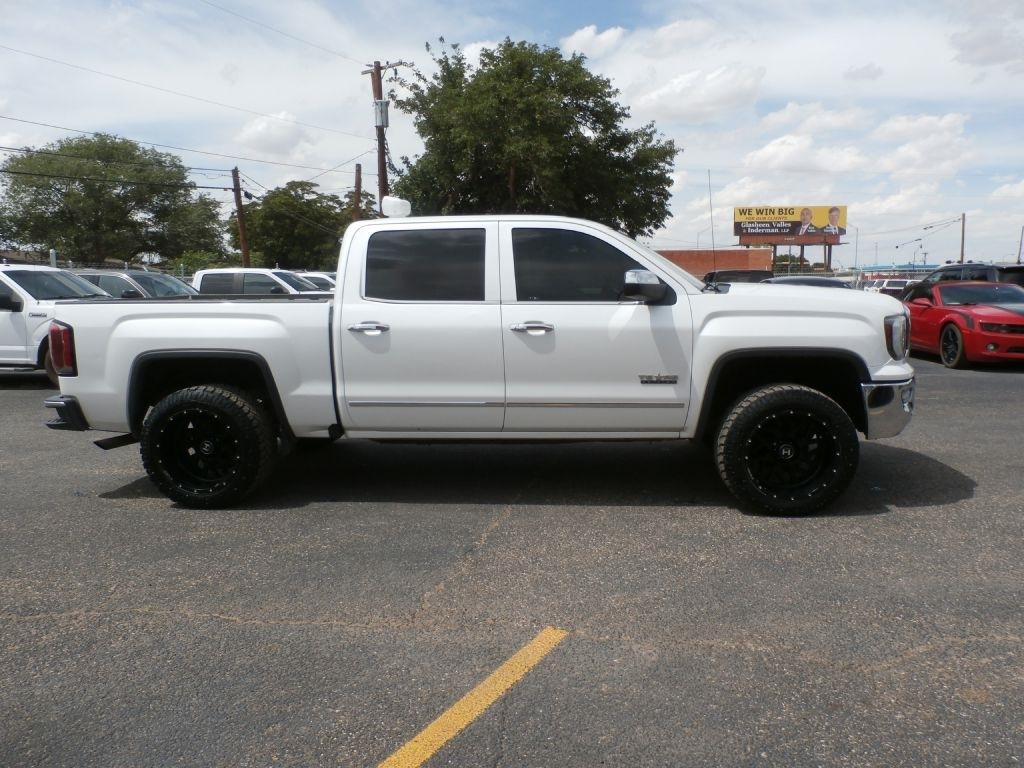 2018 GMC Sierra 4WD Crew Cab Short Box SLT's photo
