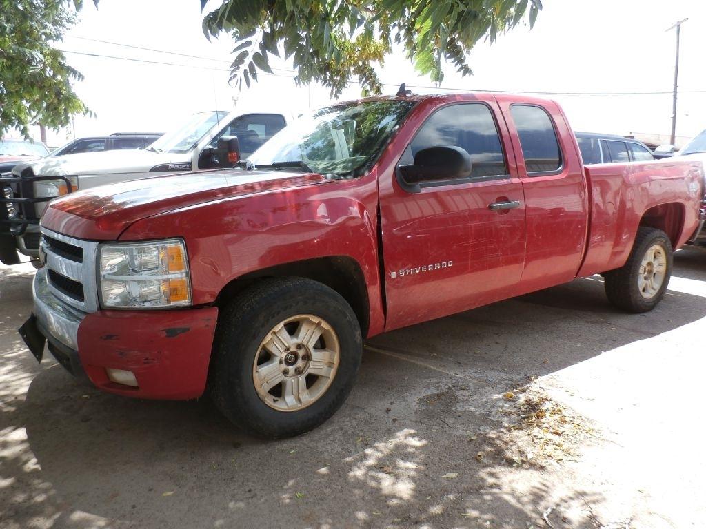 2007 Chevrolet Silverado 1500 Work Truck Ext. Cab 4WD