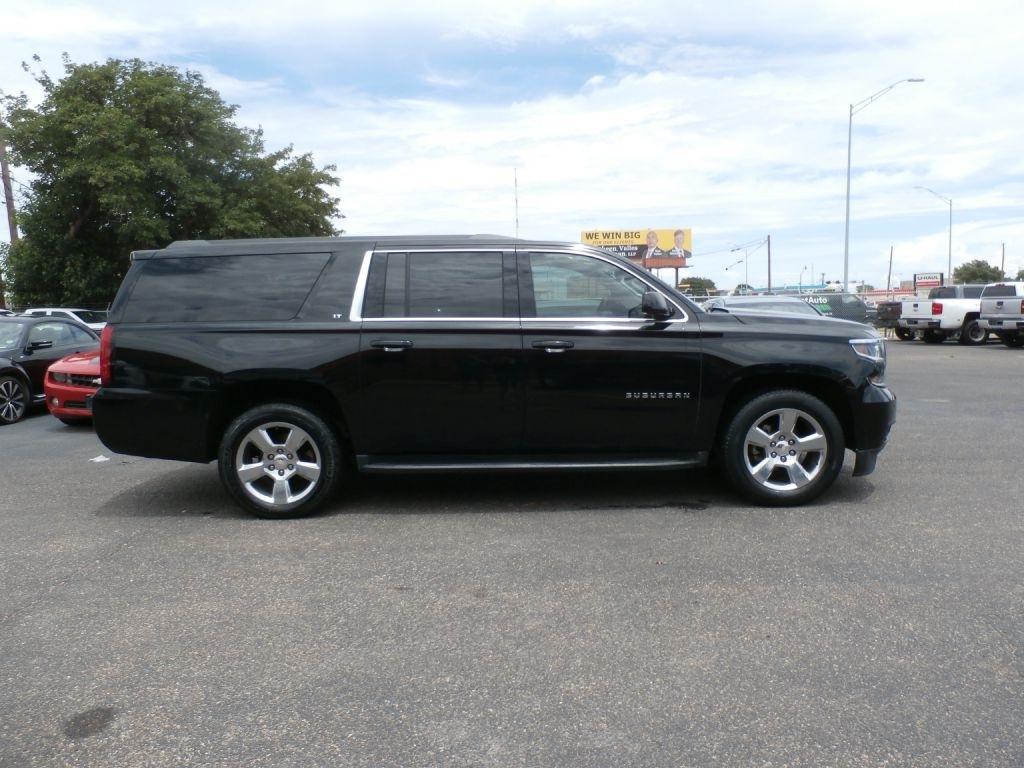 2017 Chevrolet Suburban LT 2WD