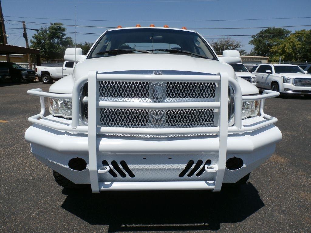 Dodge Ram 3500 ST Quad Cab 4WD DRW 2004