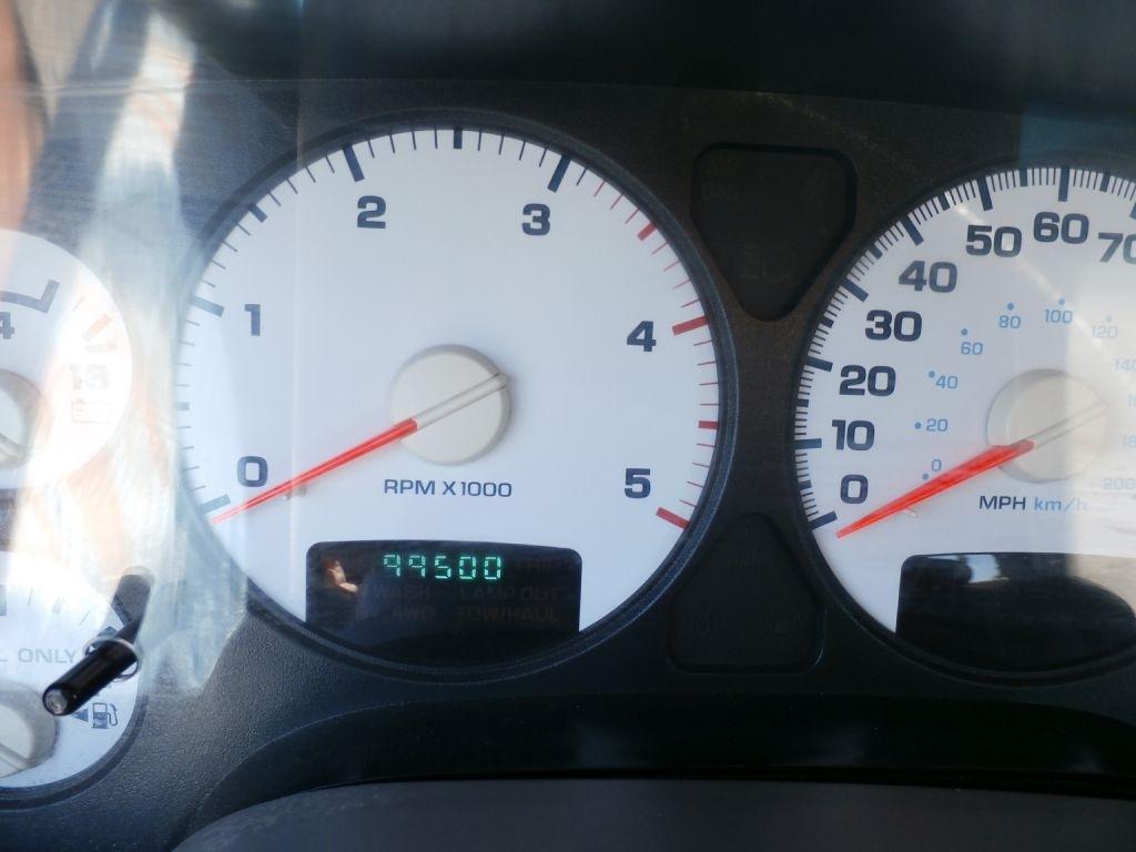 Dodge Ram 3500 ST Quad Cab 4WD DRW 2004