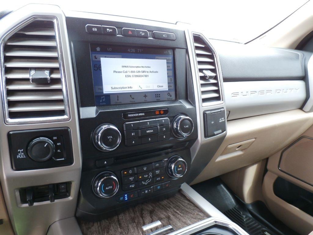 Ford F-250 SD Lariat Crew Cab 4WD 2017