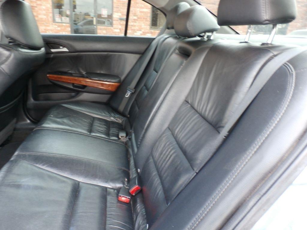 Honda Accord EX-L Sedan AT 2011
