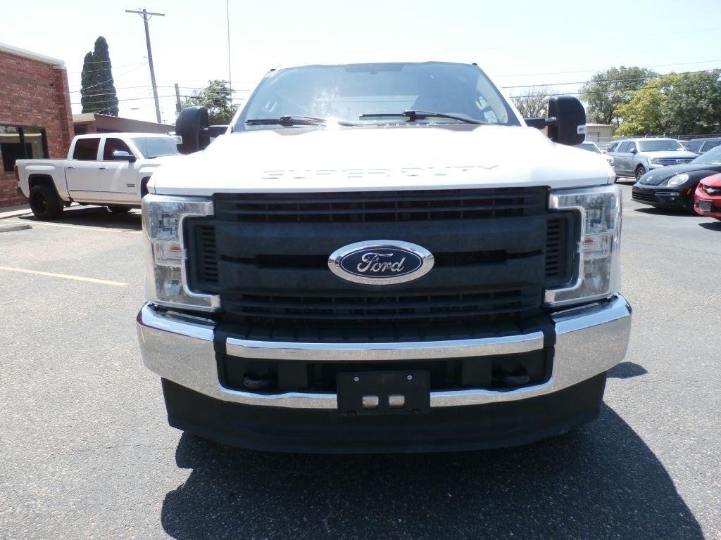 Ford F-250 SD XL Crew Cab 4WD 2017