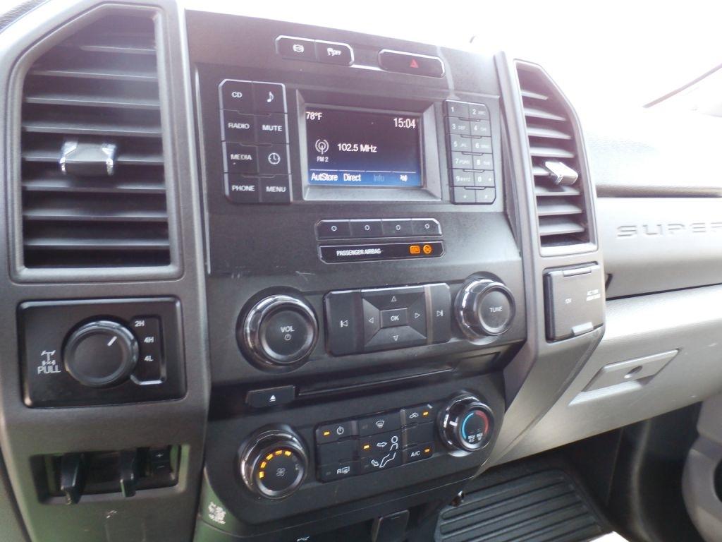 Ford F-250 SD XL Crew Cab 4WD 2017