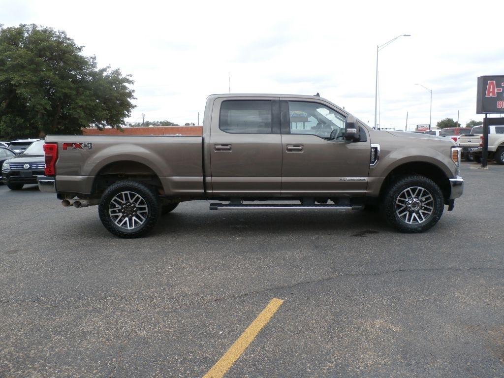 Ford F-250 SD Lariat Crew Cab 4WD 2019