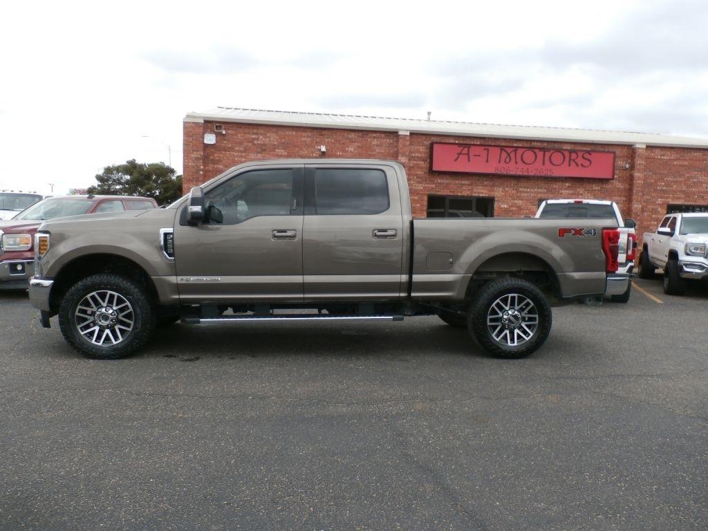 Ford F-250 SD Lariat Crew Cab 4WD 2019
