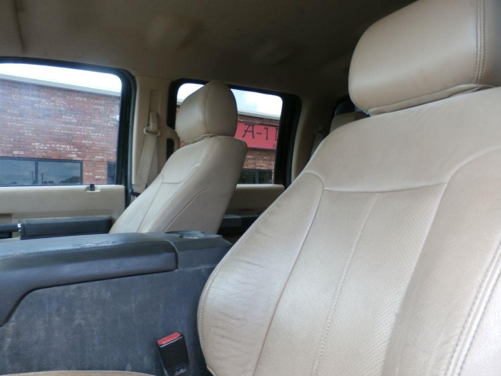 Ford F-350 SD Lariat Crew Cab 4WD 2016
