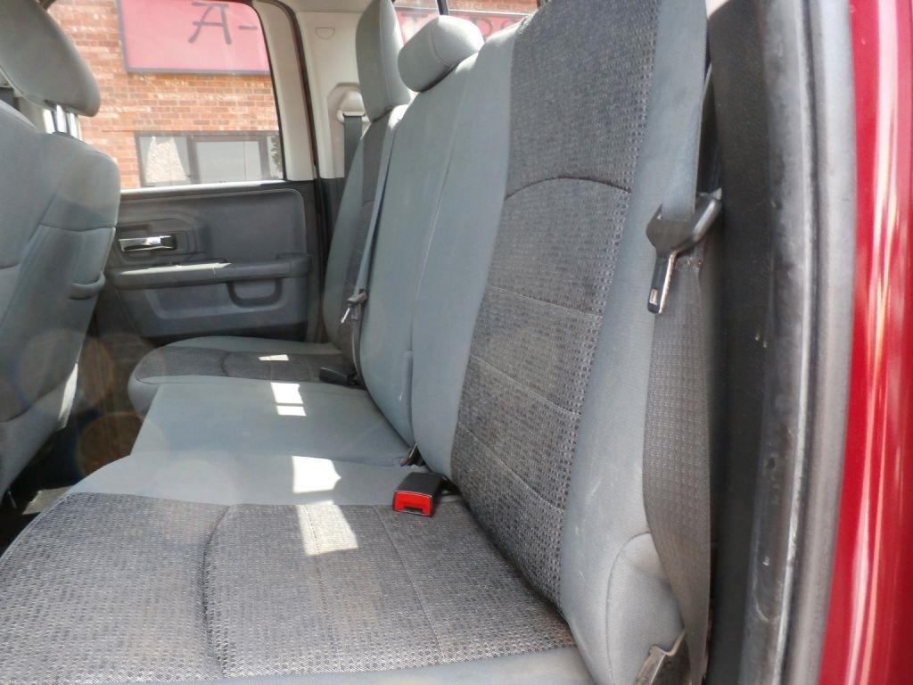RAM 1500 SLT Quad Cab 2WD 2014
