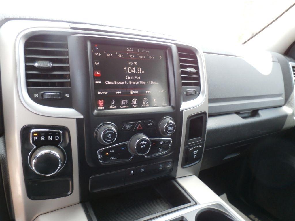 RAM 1500 SLT Quad Cab 2WD 2014