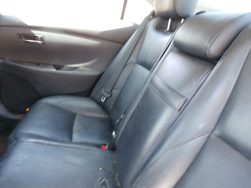 Lexus ES 350 Sedan 2011